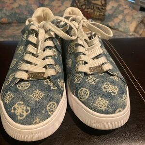 Guess Tennis Shoes,worn once,bit flashy yet subtle depending on what you wear